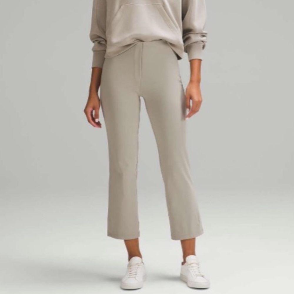 Lululemon (2024) Smooth Fit Pull-On High-Rise Cropped Pant
Riverstone - Picture 2 of 6
